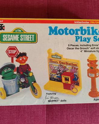 Motorbike play set sesame street Muppets 