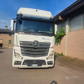 Mercedes ACTROS 2548