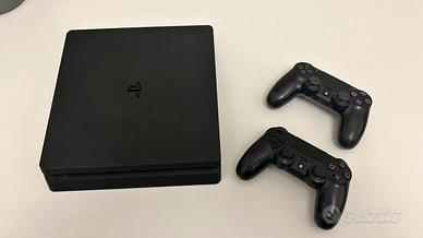 PlayStation 4 Slim 1TB + 2 Controller Sony + Cavi