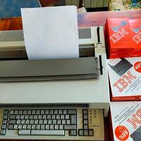Macchina da scrivere IBM