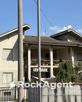 Villa di 257 m² con 4 locali a Alanno