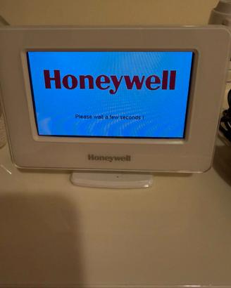 Honeywell Home Evohome Apartment Plus Solution,