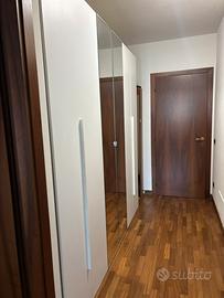 Armadio a 6 ante con specchio