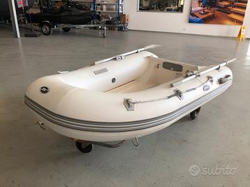 Tender EUROVINIL 220 carena in VETRORESINA