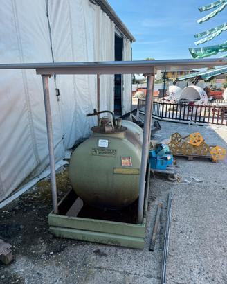 serbatoio cisterna per gasolio/benzina