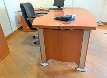 Scrivania Angolare in legno