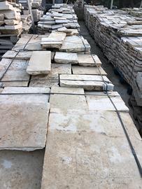 Pavimenti vissuto di pietra