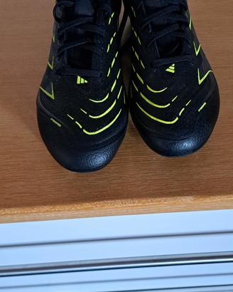 scarpe calcio nuove.mai usate.senza scatola