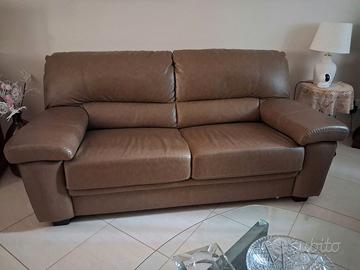 Set Salotto in Ecopelle: Divano + Poltrona 