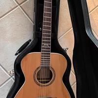 Chitarra acustica amplificabile Eko Mia