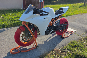 Ktm rc 390 da pista