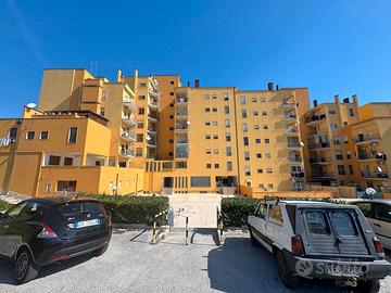 Via Sicilia - 92 mq con cantina e posto auto