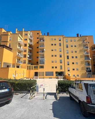 Via Sicilia - 92 mq con cantina e posto auto