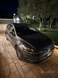Volkswagen Golf 7.5 1.5 tgi Highline 130cv