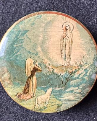 scatolina rosario Lourdes benedetta