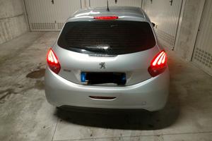 Peugeot 208 1.6 HDi Blue 70cv