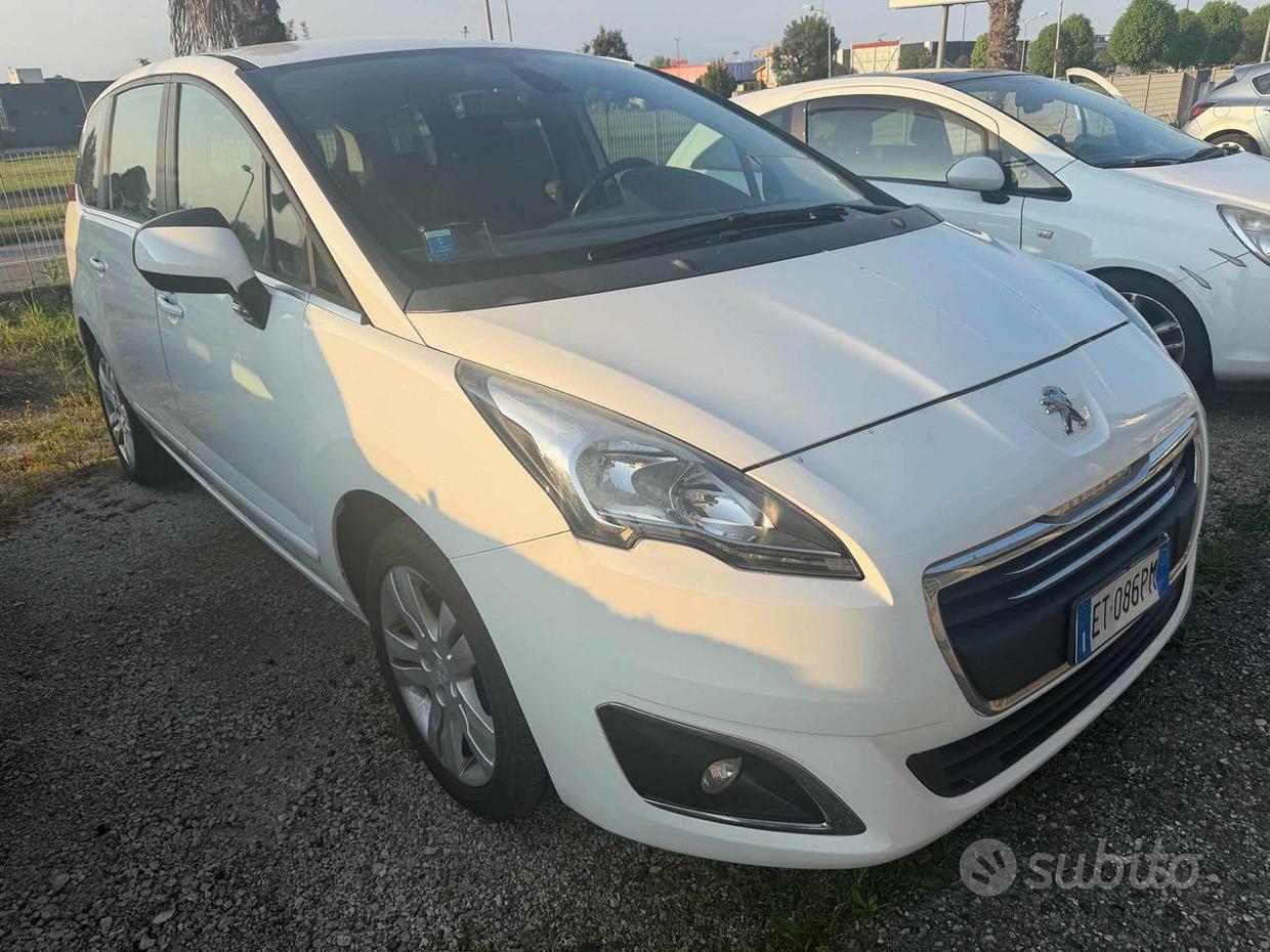 PEUGEOT 5008 7posti 1.6 HDi 115CV Access senza