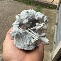 Diorama Zoro One Piece grandezza mano