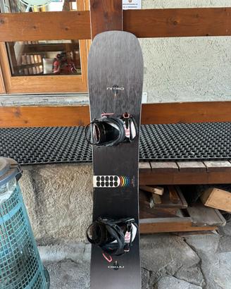 Snowboard optisym nitro 156 con attacchi nitro