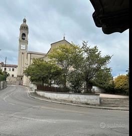 Stanza singola a Lentate-posto auto libera subito