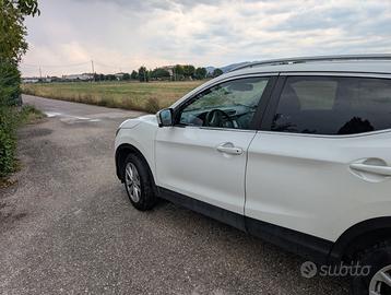 Nissan Qashqai Acenta Premium 2014 J11