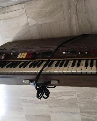 Organo vintage anni 70 farfisa lr