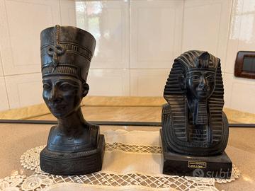 Coppia di busti egizi - di Nefertiti e tutankhamon
