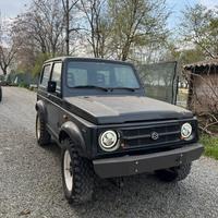 Suzuki samurai SJ413