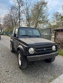 Suzuki samurai SJ413