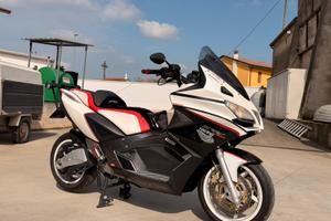Aprilia srv 850 tmax