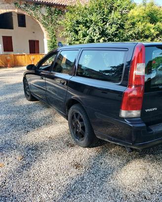Volvo V70 2.4 D5 20V cat manuale