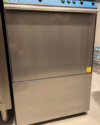 lavastoviglie professionale
