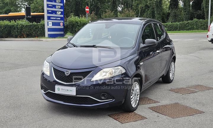 LANCIA Ypsilon 1.2 69 CV 5 porte Platinum