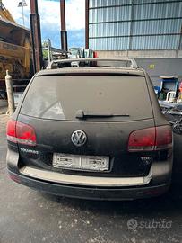 W Touareg 2000 TDI x ricambi