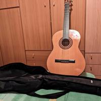 Chitarra classica con custodia (Nuova mai usata)