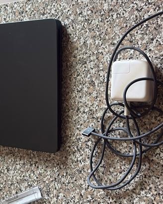 MacBook Air M2 (2022)
