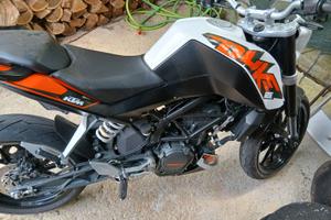Ktm duke  125