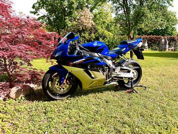 Honda CBR 1000 RR SC57 2005