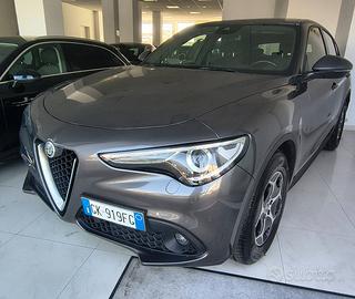 Alfa Romeo Stelvio 2.2 Turbodiesel 160 CV AT8 RWD 