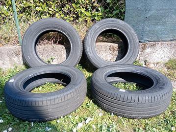 Pneumatici Bridgestone 215 65 R 16 Turanza NUOVI