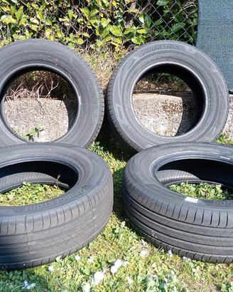 Pneumatici Bridgestone 215 65 R 16 Turanza NUOVI