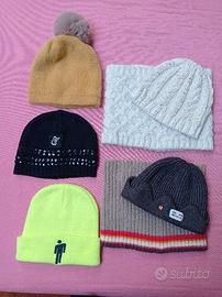 Berretti colori vari poliestere cotone lana