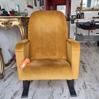 poltrona cinema con seduta ribaltabile