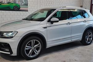 Volkswagen Tiguan 2.0 TDI DSG 4MOTION R-LINE