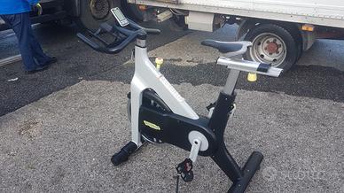 Spinbike Group Cycle Technogym