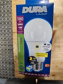 Lampadina E27 con Sensore crepuscolare