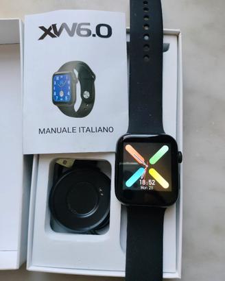 Smartwatch nuovo completo di accessori