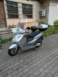 Honda dilan 150