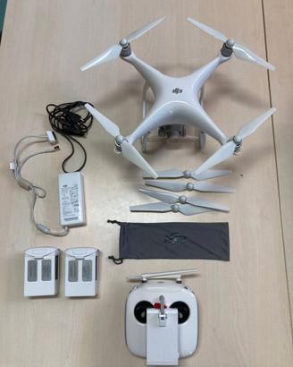 DRONE DJI PHANTOM 4 – COMPLETO DI ACCESSORI