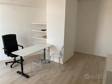 Locale a Montegranaro piazza San serafino